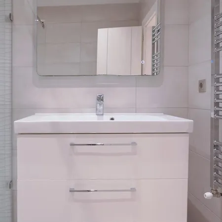 Διαμέρισμα Beautiful 2 Bedroom Flat Θεσσαλονίκη